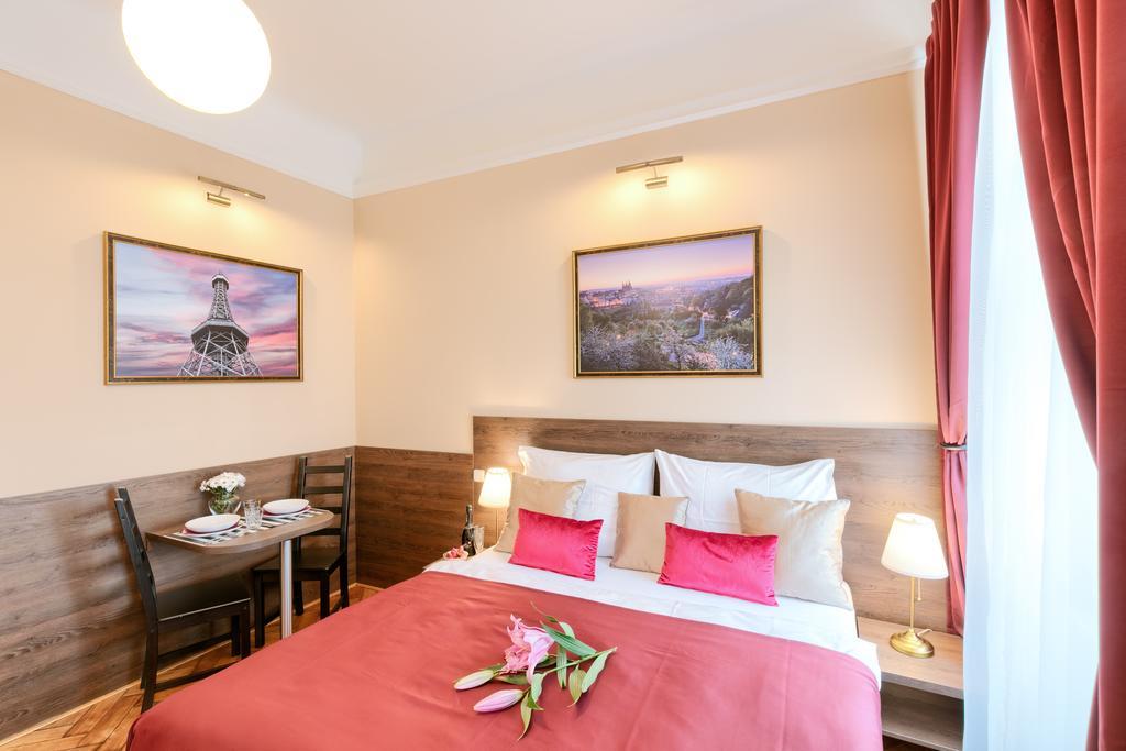 Milada Aparthotel